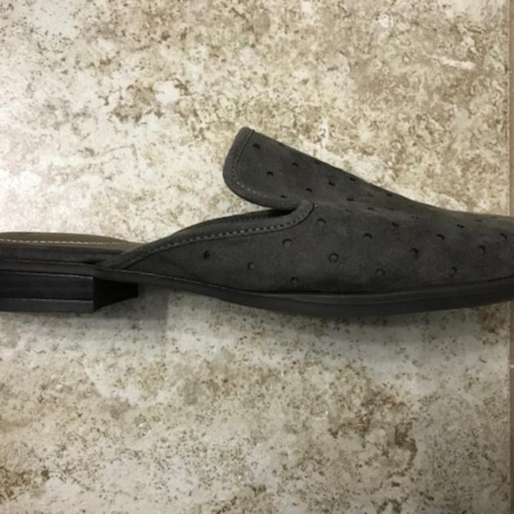 Shoes - Picture 6 of 6